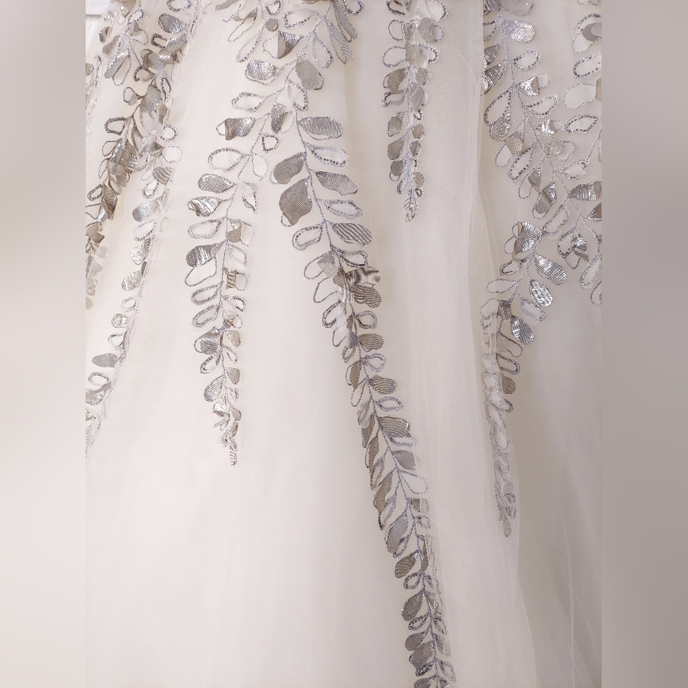 *$16,000 NEW OSCAR DE LA RENTA SILK TULLE GOLDEN FERN LEAF RUNWAY GOWN US S - Picture 12 of 16